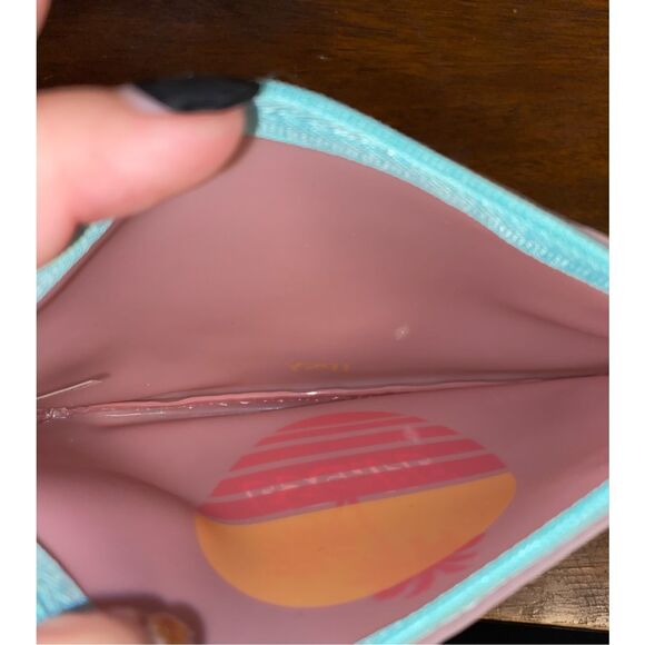 🌻5/$20🌻 Escape Ipsy Glam Bag July 2020 - Picture 5 of 6